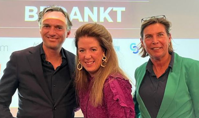 Eric van Bourgonje, Esmé Valk en Gusta Timmermans